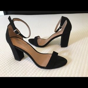 Madden Girl Black Sandal/Heels